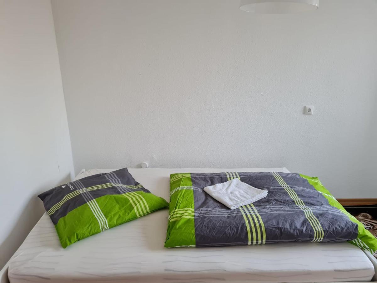 Ruhige Und Erholsame Wohnung Mit Balkon غوتنغن المظهر الخارجي الصورة